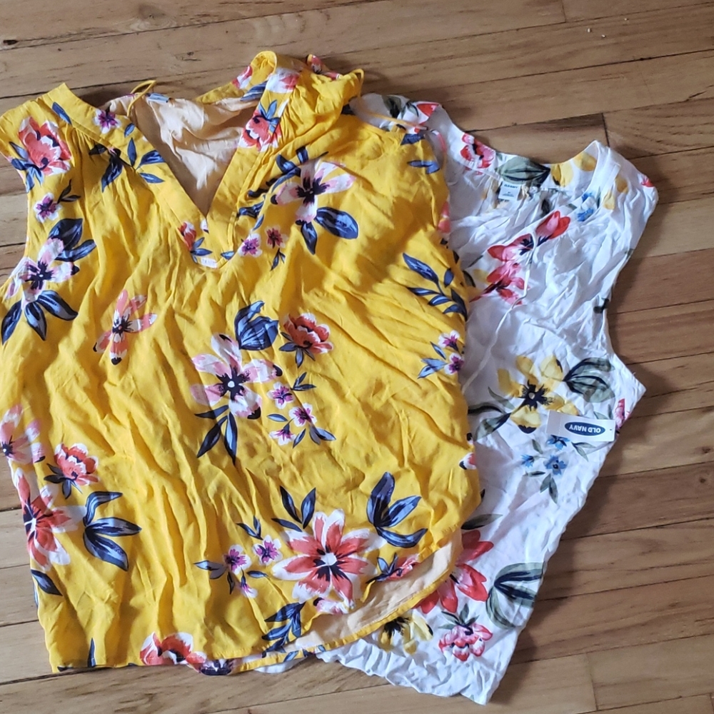 Old Navy Ladies blouse